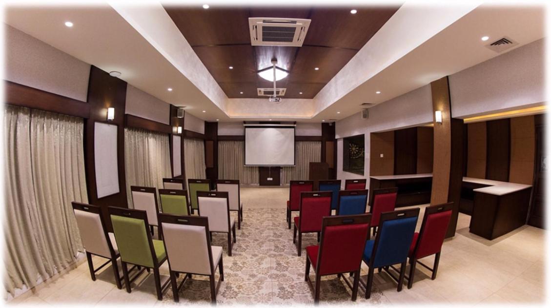 Ānand Neonz Resort & Club מראה חיצוני תמונה
