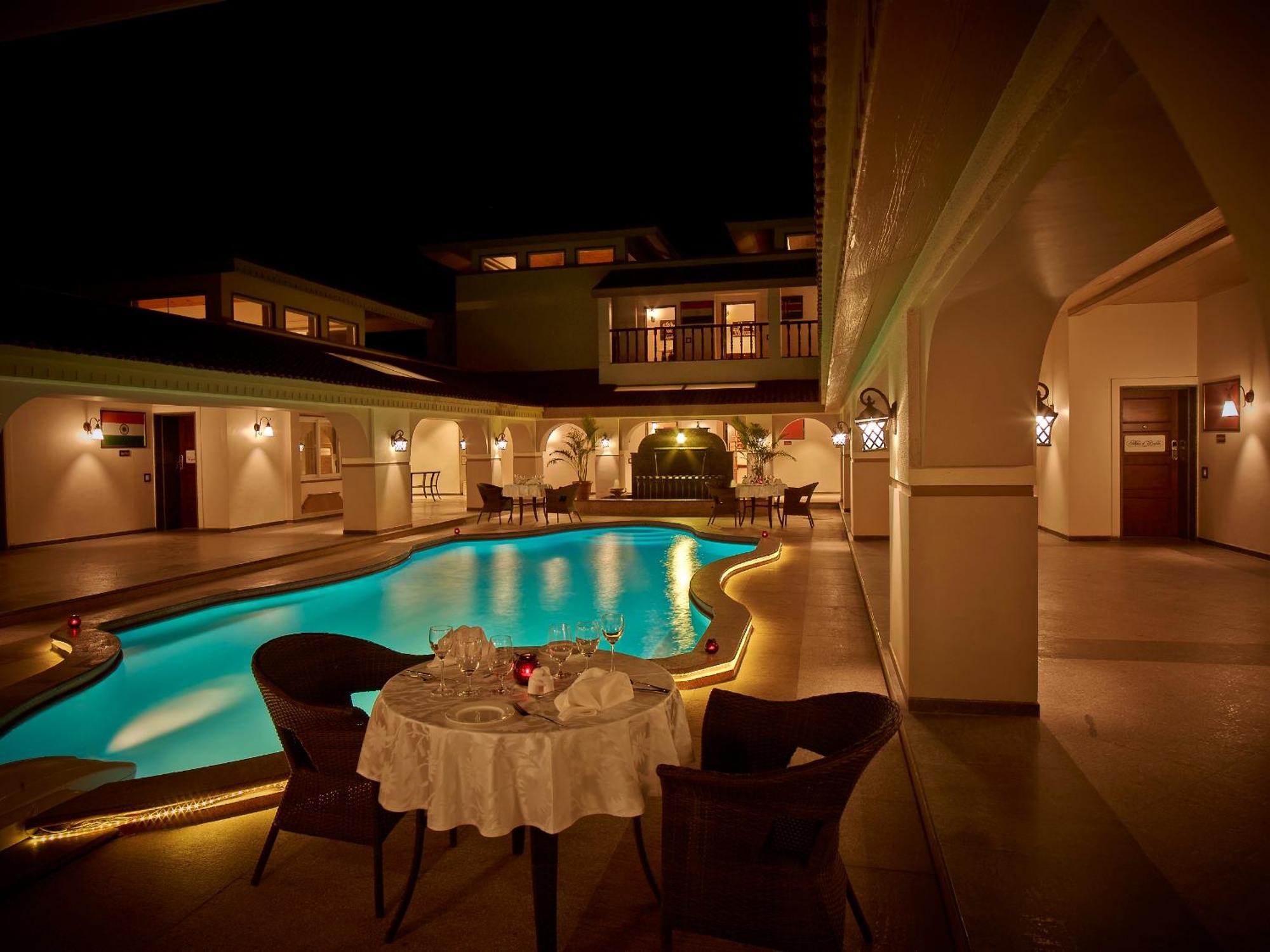 Ānand Neonz Resort & Club מראה חיצוני תמונה