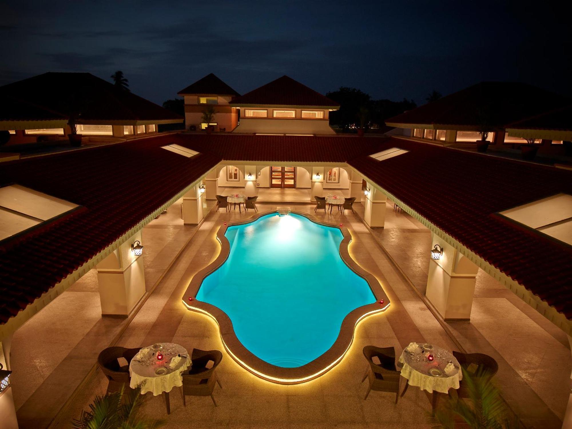 Ānand Neonz Resort & Club מראה חיצוני תמונה