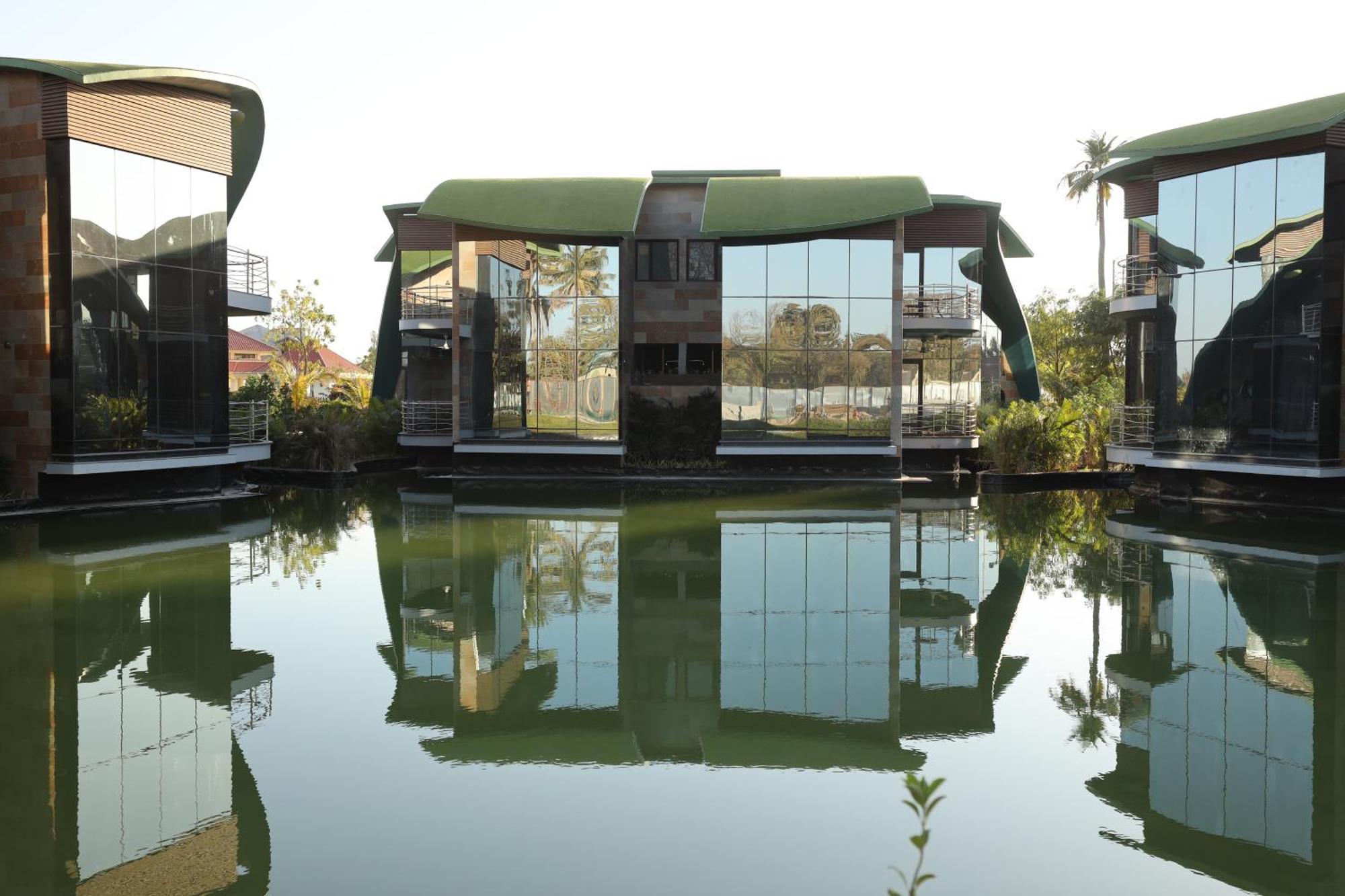 Ānand Neonz Resort & Club מראה חיצוני תמונה